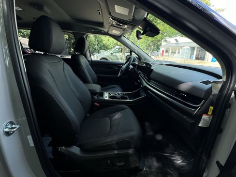 New 2026 Kia Carnival SX Prestige FWD image 35