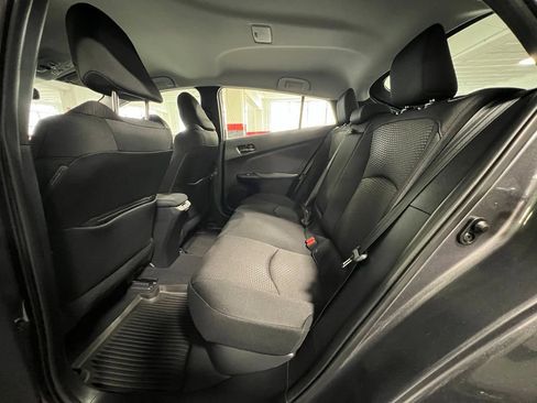 Certified 2022 Toyota Prius LE FWD image 14