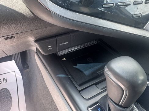 Used 2018 Toyota Camry XLE w/ Audio Package FWD image 12