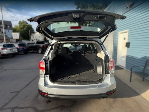 Used 2018 Subaru Forester 2.5i Premium AWD/4WD image 7