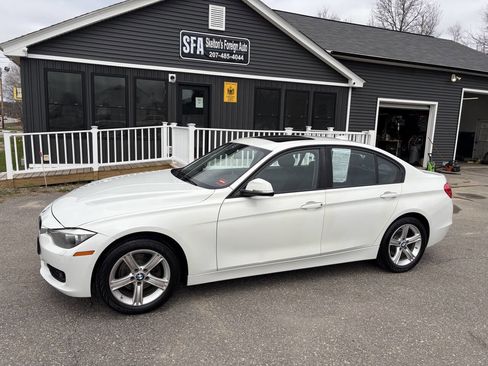 Used 2015 BMW 328i xDrive Sedan AWD/4WD image 2