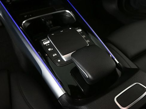 Certified 2022 Mercedes-Benz GLB 250 image 15