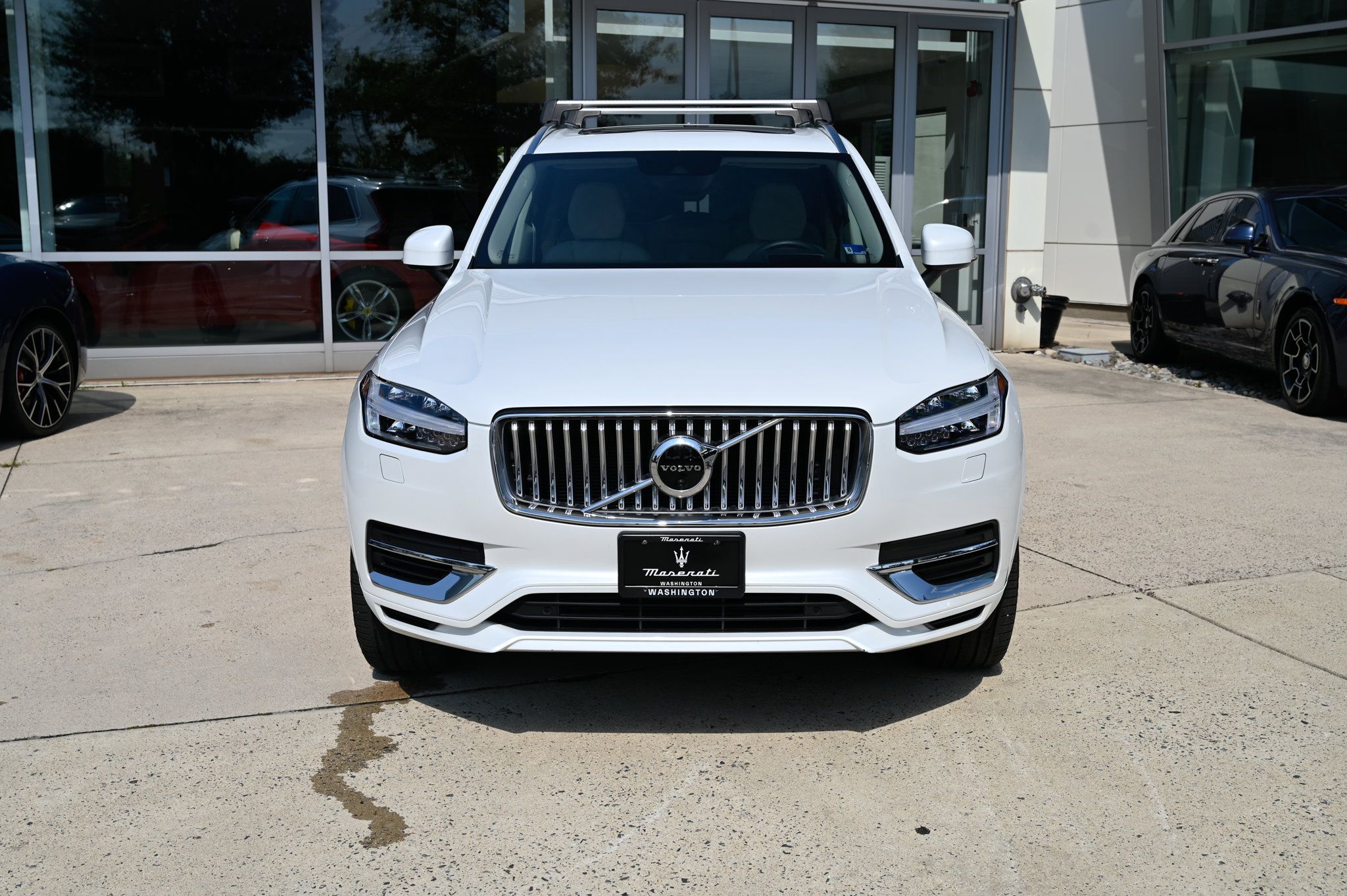 Used 2022 Volvo XC90 T8 Inscription w/ Advanced Package AWD/4WD image 2