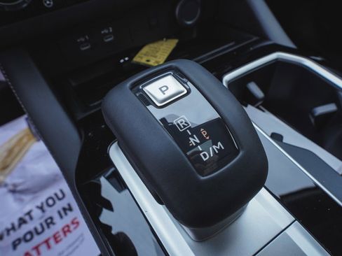 New 2026 Mitsubishi Outlander SEL image 31