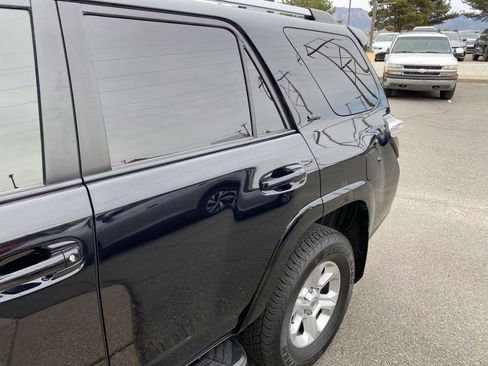 Used 2022 Toyota 4Runner SR5 RWD image 43