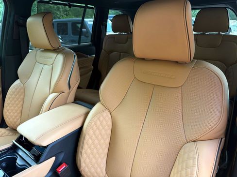 New 2026 Jeep Grand Cherokee Summit AWD/4WD image 17