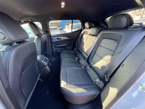 New 2026 Chevrolet Equinox EV LT image 23