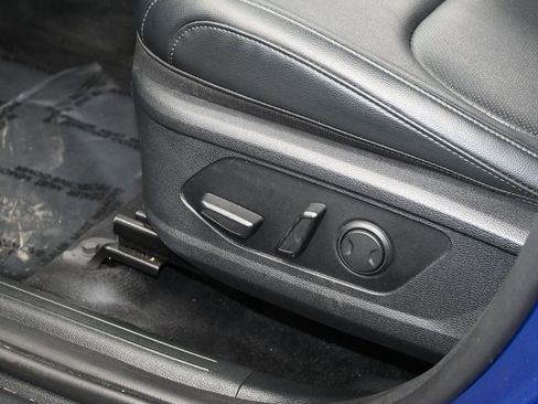 Used 2023 Kia Sportage EX image 12