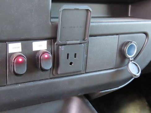 Used 2025 Chevrolet Express 3500 w/ Power Convenience Package RWD image 15