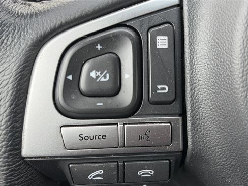 Used 2017 Subaru Outback 2.5i Limited AWD/4WD image 17