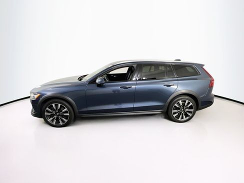 Used 2021 Volvo V60 T5 Cross Country w/ Climate Package AWD/4WD image 8