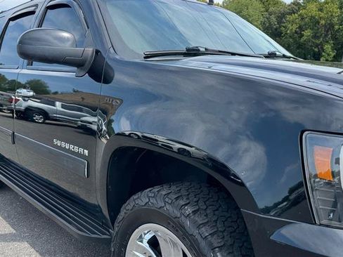 Used 2013 Chevrolet Suburban LT AWD/4WD image 20
