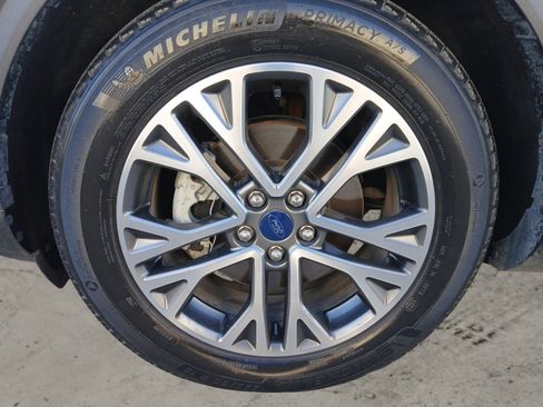 Used 2022 Ford Escape SEL w/ Technology Package image 14