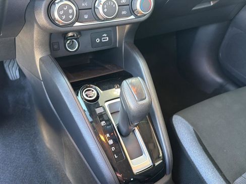 Used 2025 Nissan Versa SV FWD image 25