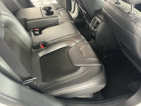 Used 2020 Jeep Cherokee Latitude Plus image 9