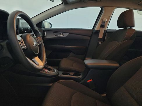 Used 2021 Kia Forte LXS FWD image 17