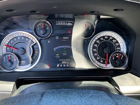 Used 2018 RAM 2500 Laramie w/ Sport Appearance Group AWD/4WD image 25