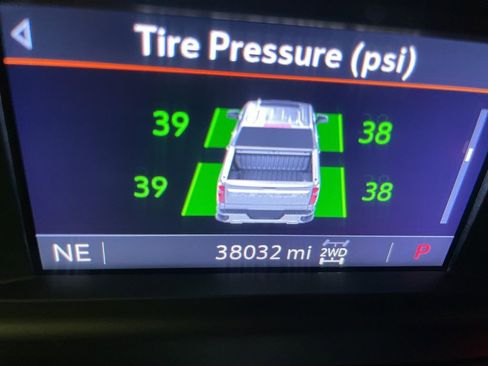 Used 2022 Chevrolet Silverado 1500 LT Trail Boss w/ LT Trail Boss Premium Package image 15