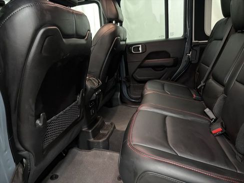 Used 2024 Jeep Wrangler Unlimited Rubicon image 21