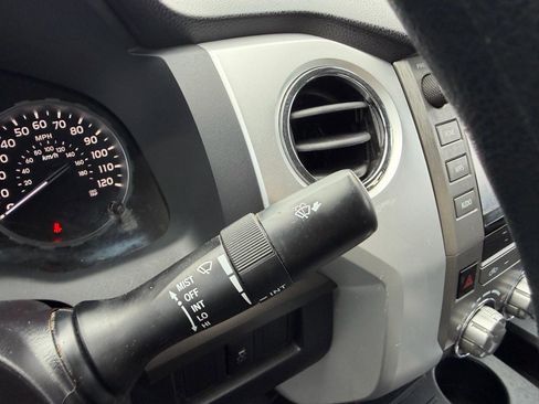 Used 2018 Toyota Tundra SR5 w/ SR5 Upgrade Package image 49