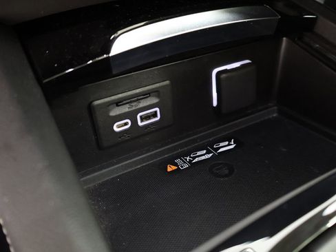Used 2023 Buick Envision Avenir AWD/4WD image 60