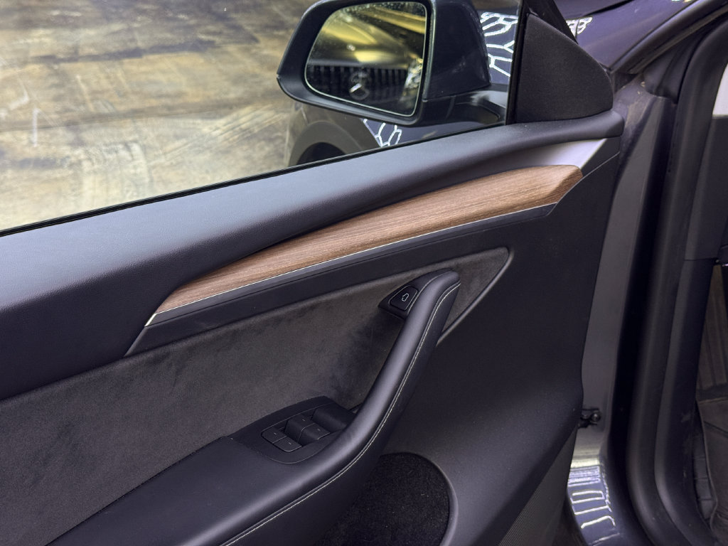 Used 2023 Tesla Model Y Long Range AWD/4WD image 16