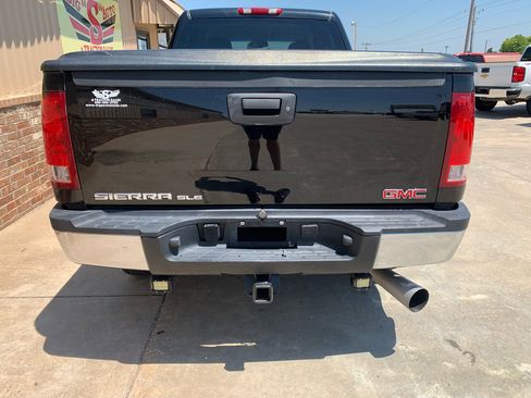 Used 2007 GMC Sierra 2500 SLE w/ EZ-Lift Tailgate Package image 18
