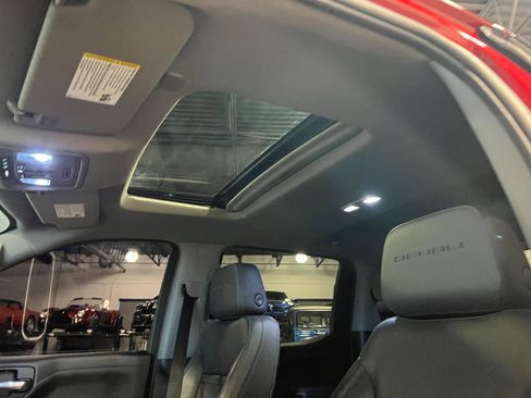 Used 2021 GMC Sierra 1500 Denali AWD/4WD image 23