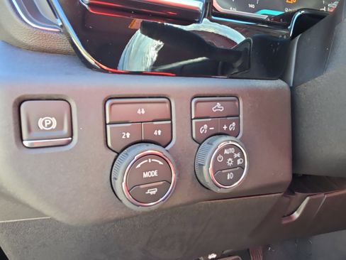 New 2026 Chevrolet Silverado 2500 LT w/ Convenience Package image 24