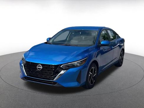 Used 2025 Nissan Sentra SV FWD image 7