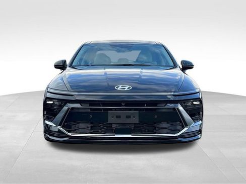 New 2025 Hyundai Sonata Limited image 12