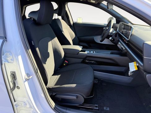 New 2025 Hyundai Ioniq 6 SE image 19