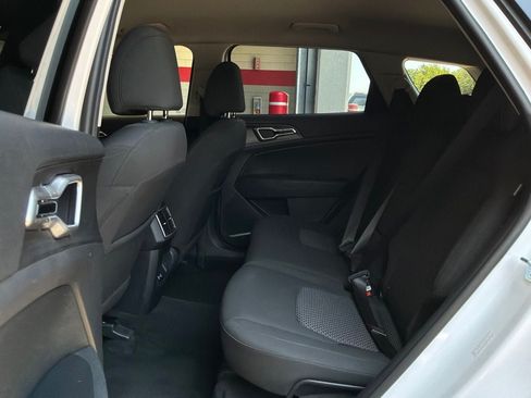 Used 2026 Kia Sportage LX FWD image 11