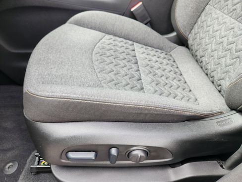 Certified 2024 Chevrolet Equinox LT FWD image 20
