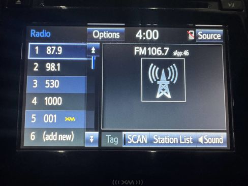 Used 2017 Toyota Camry LE image 23