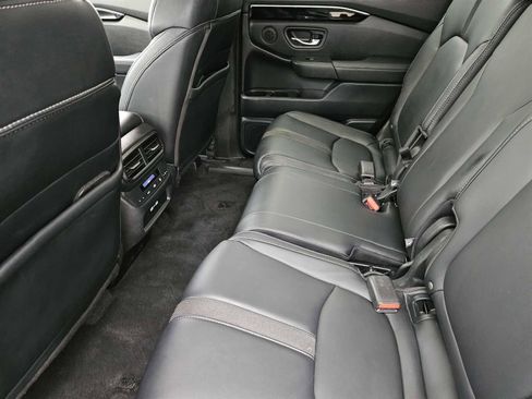 Certified 2023 Honda Pilot Touring image 29