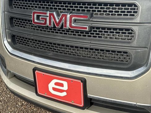 Used 2013 GMC Acadia SLE FWD image 9