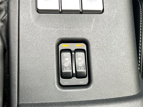 Used 2024 Toyota GR86 Premium image 20