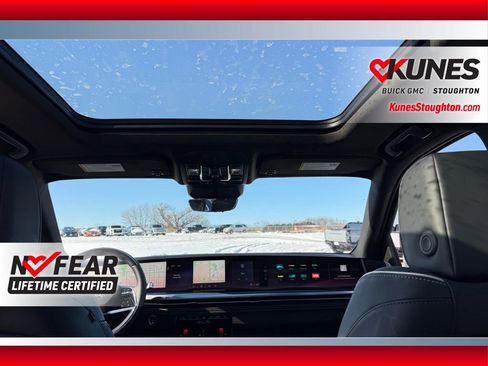 Used 2025 Cadillac Escalade Premium Luxury w/ Touring Package image 45