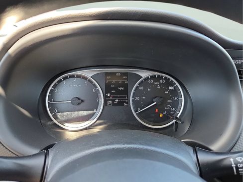 Used 2025 Nissan Kicks Play S FWD image 23