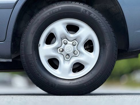 Used 2006 Toyota Highlander 2WD image 19
