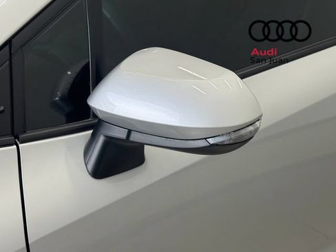 Used 2026 Toyota Corolla SE FWD image 6
