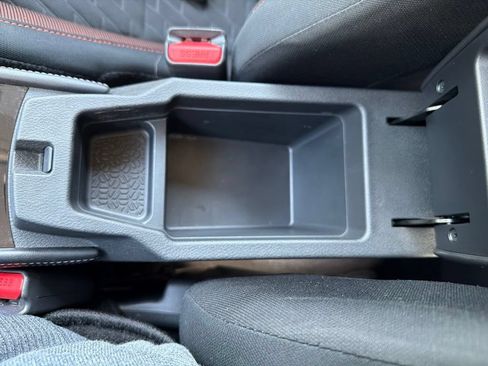 Used 2022 Nissan Kicks SR FWD image 68