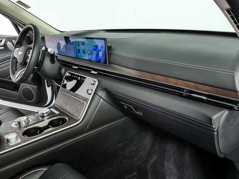 Used 2025 Genesis GV80 2.5T Prestige AWD/4WD image 25