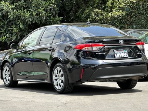 Certified 2025 Toyota Corolla LE FWD image 6