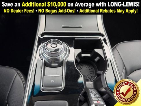 Used 2019 Ford Edge SEL w/ Equipment Group 201A image 20