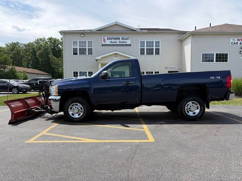 Used 2010 Chevrolet Silverado 2500 W/T w/ Snow Plow Prep Package AWD/4WD image 1