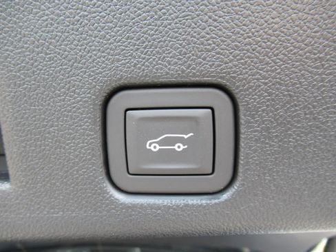 New 2026 Chevrolet Traverse RS w/ LPO, Floor Liner Package image 34