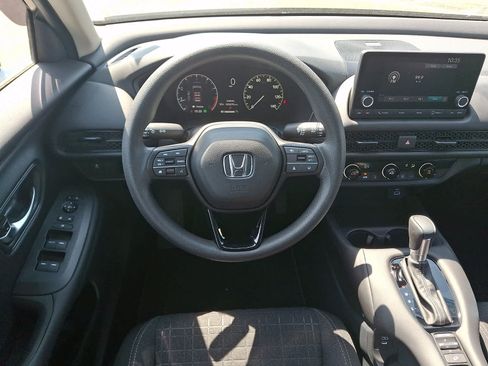 Certified 2025 Honda HR-V LX image 13