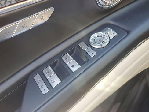 Used 2021 Genesis GV80 2.5T w/ Advanced Package 03 image 22